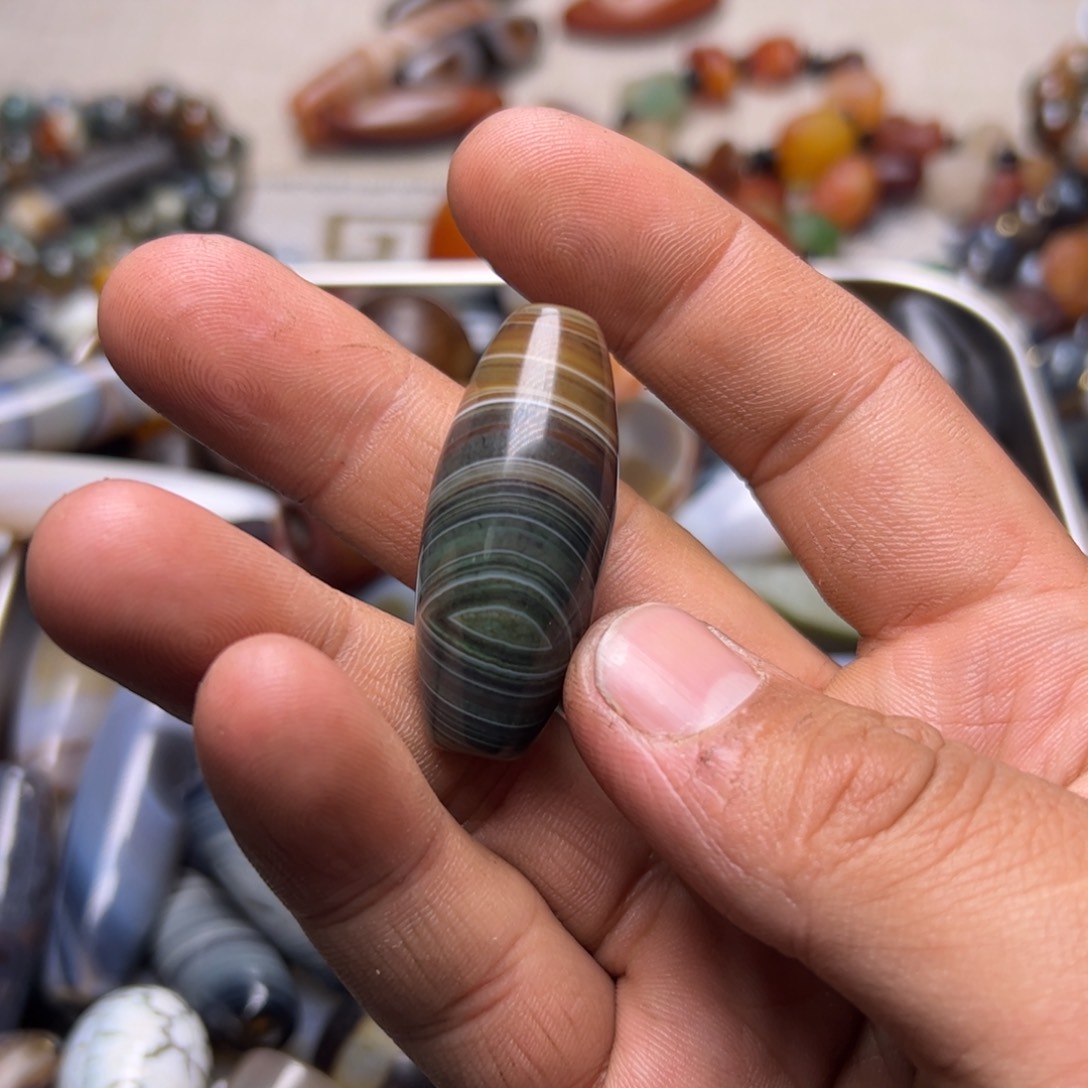 玛瑙/玉髓颈饰合金