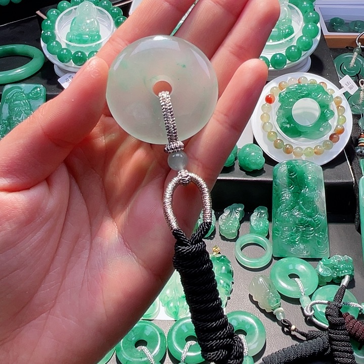 石英质玉手串未镶嵌有点天然棉