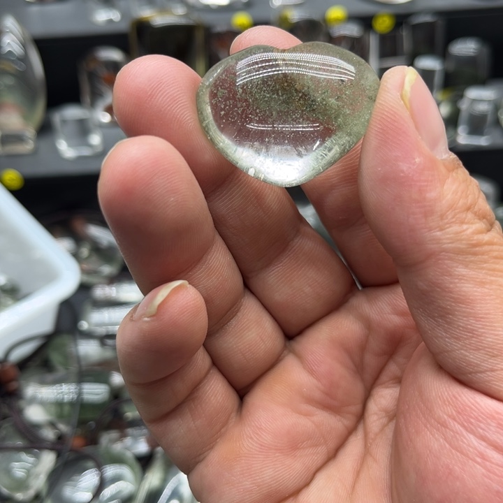 未镶嵌吊坠(赠链)水晶