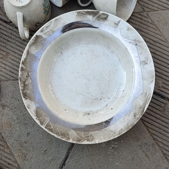 瓷发四个，汤盘口径23……