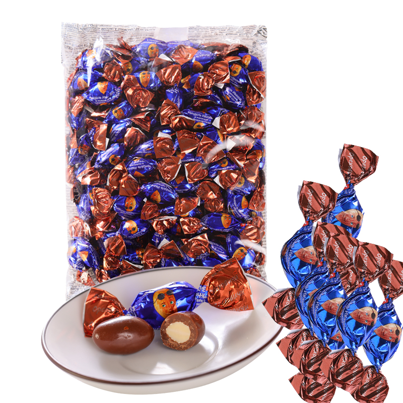 俄罗斯进口杏仁巧克力糖杏仁整颗夹心休闲零食品年货喜糖 