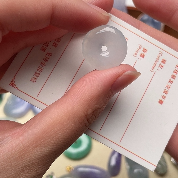 翡翠未镶嵌颈饰11