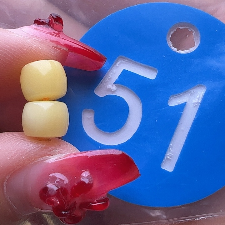 蜜蜡裸石未镶嵌6.5mm 直切