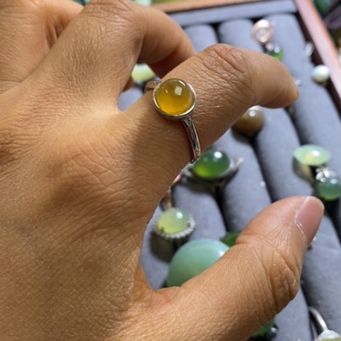岫玉戒指未镶嵌一个