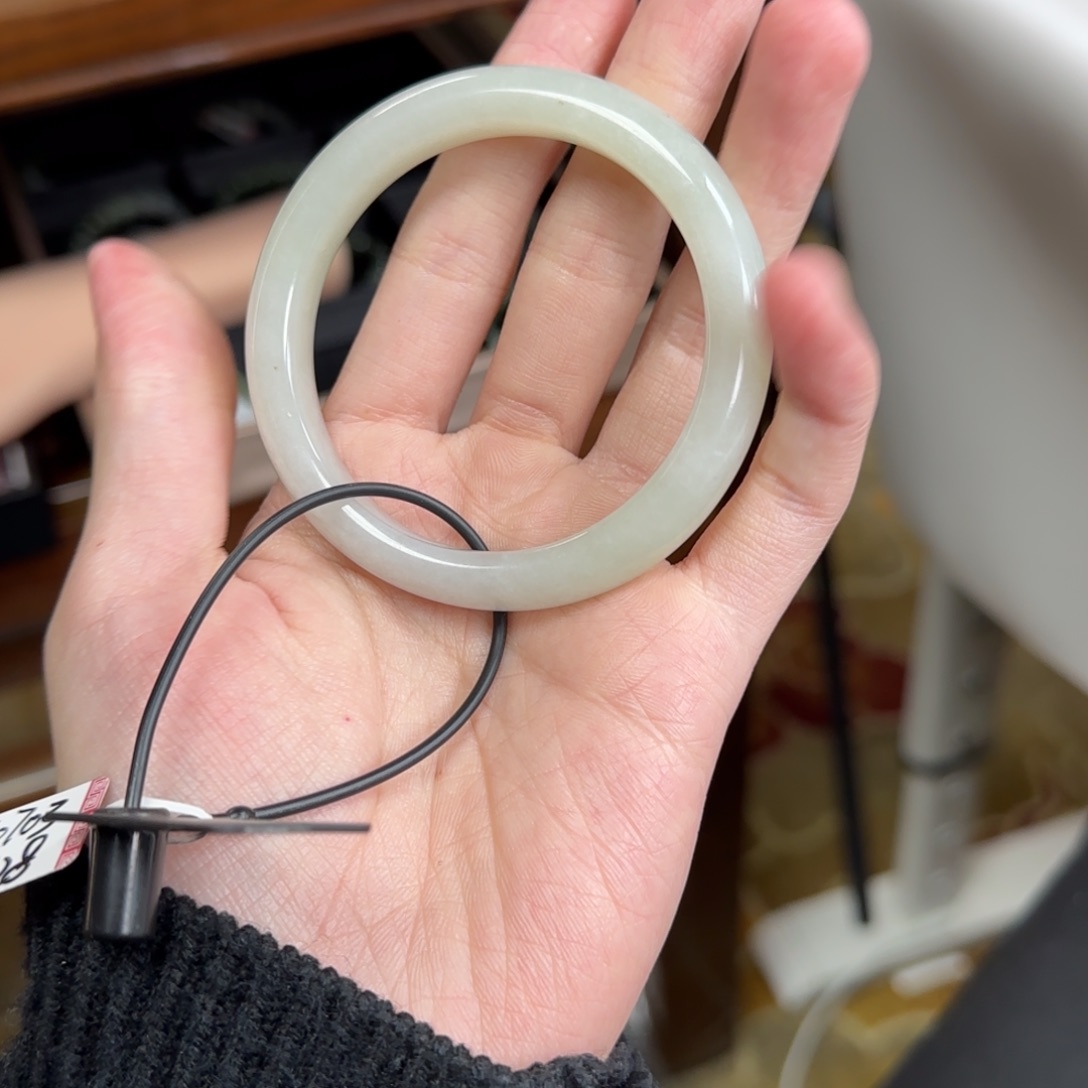 和田玉未镶嵌手镯56