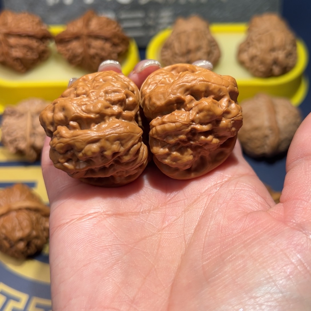 文玩核桃把件蛤蟆39加肚子44