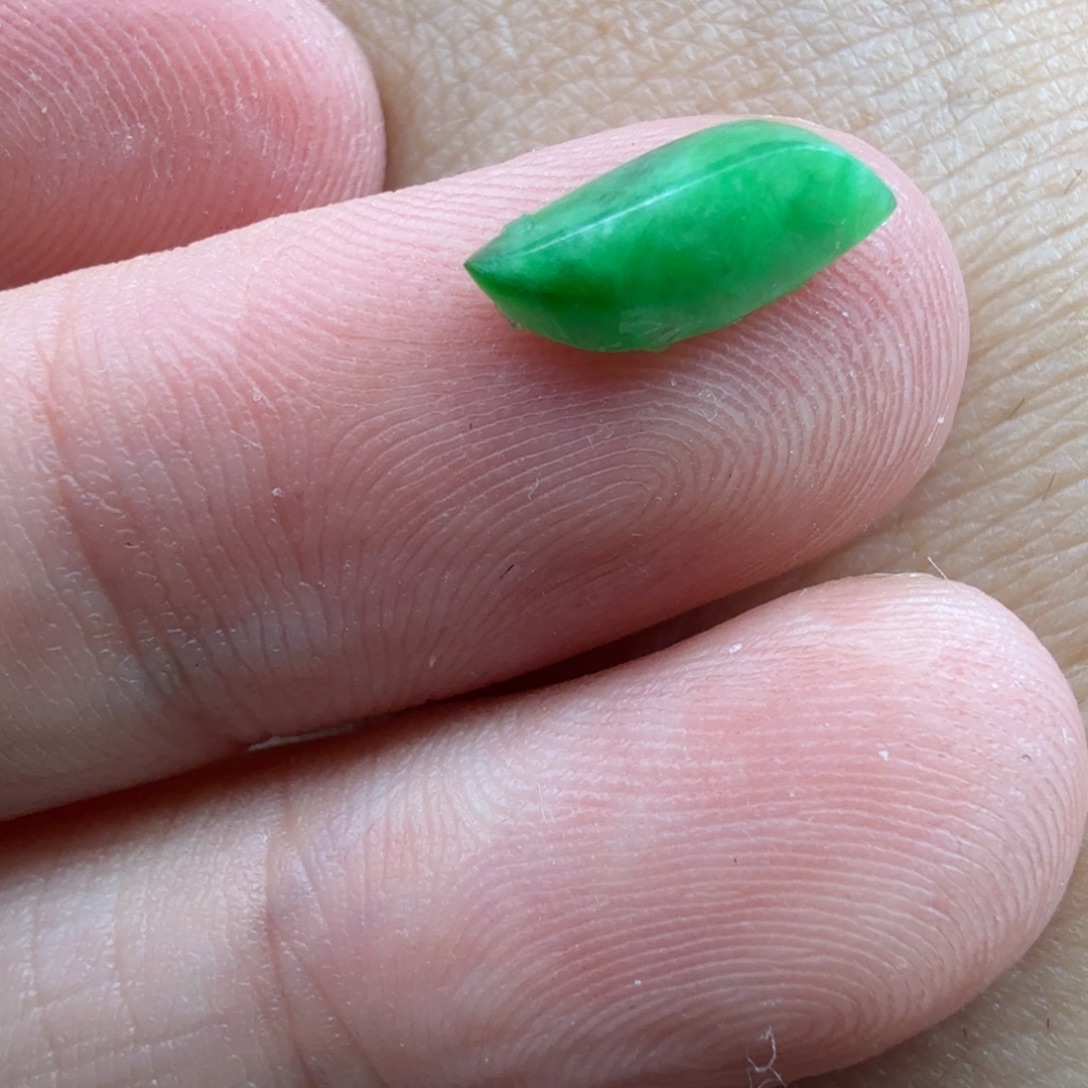 翡翠未镶嵌颈饰148