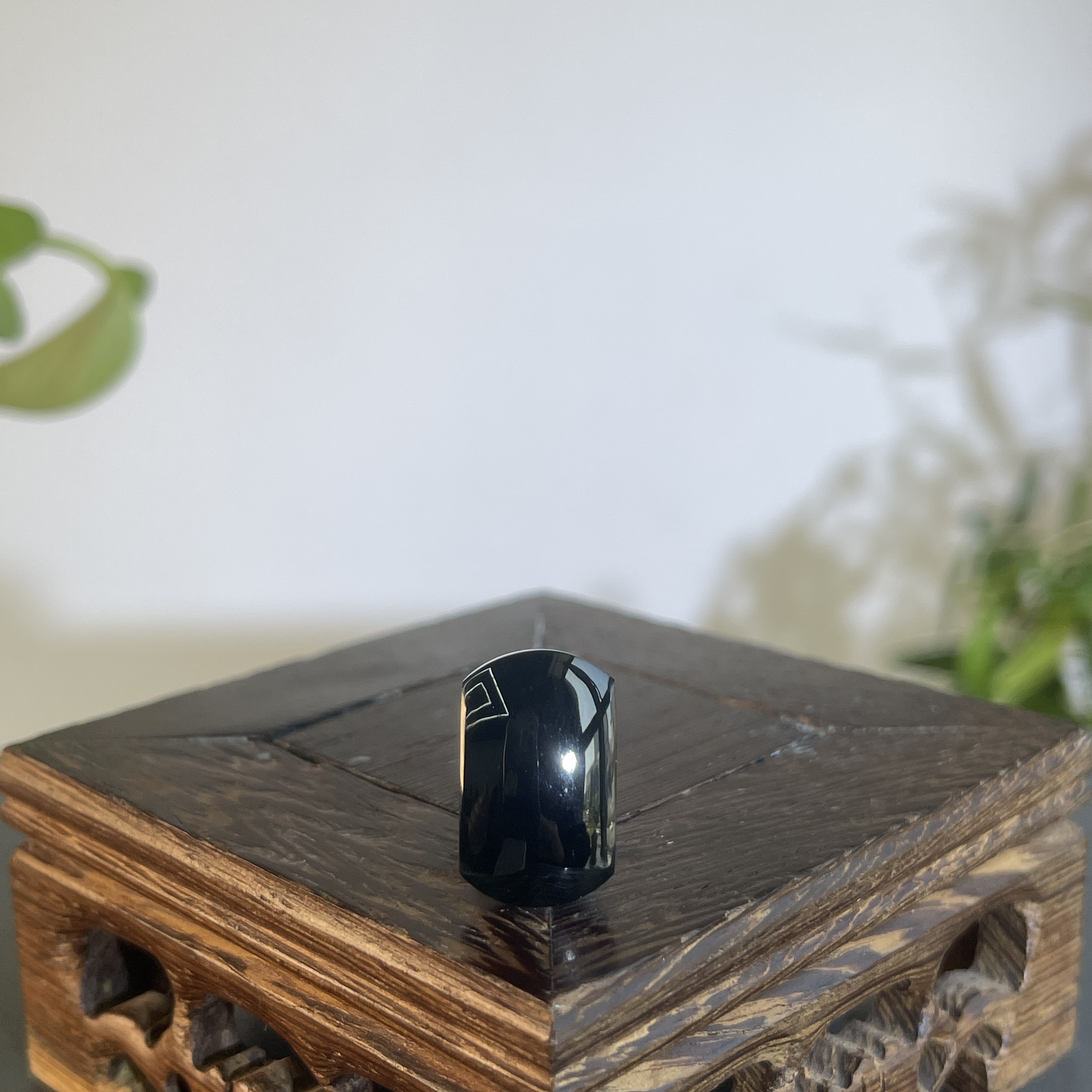 JTW07-149  黑色天然翡翠A货  黑-马鞍戒面