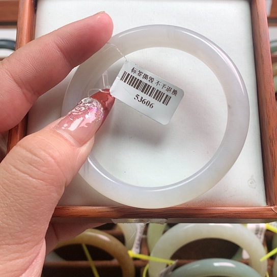 和田玉手镯未镶嵌54