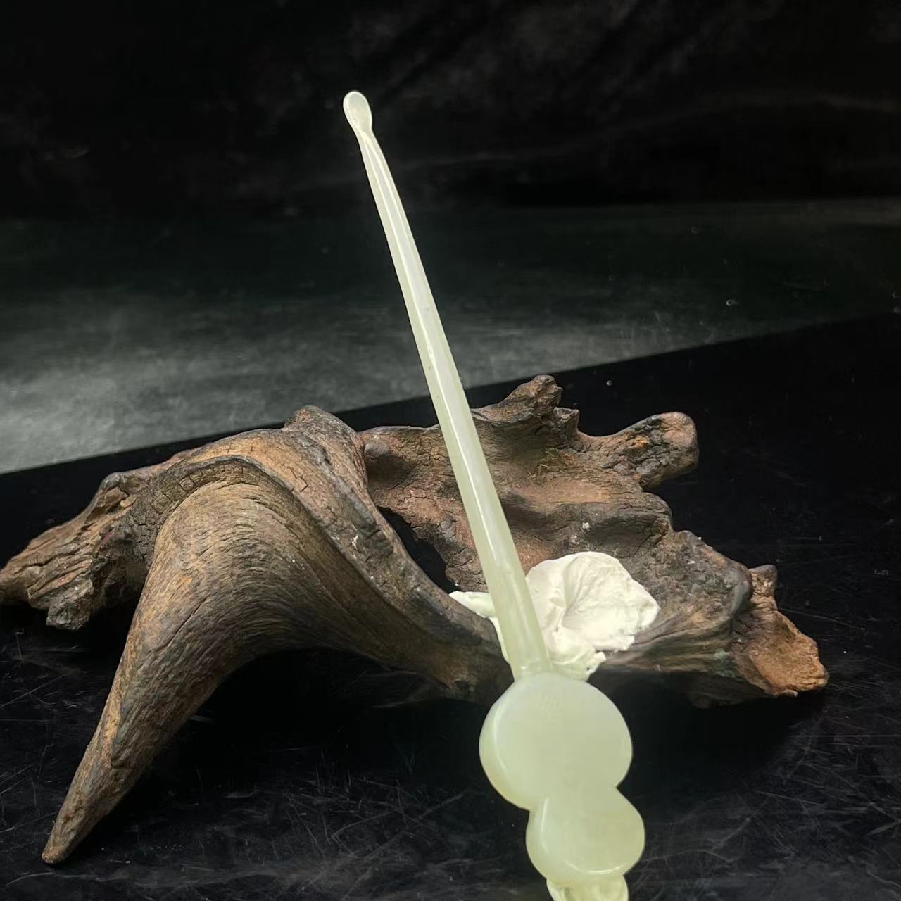 A138 和田玉雕件 BL328042