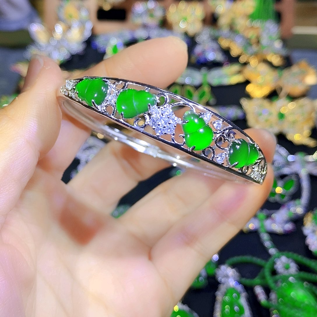 吊坠(不含链)银S925镶嵌翡翠