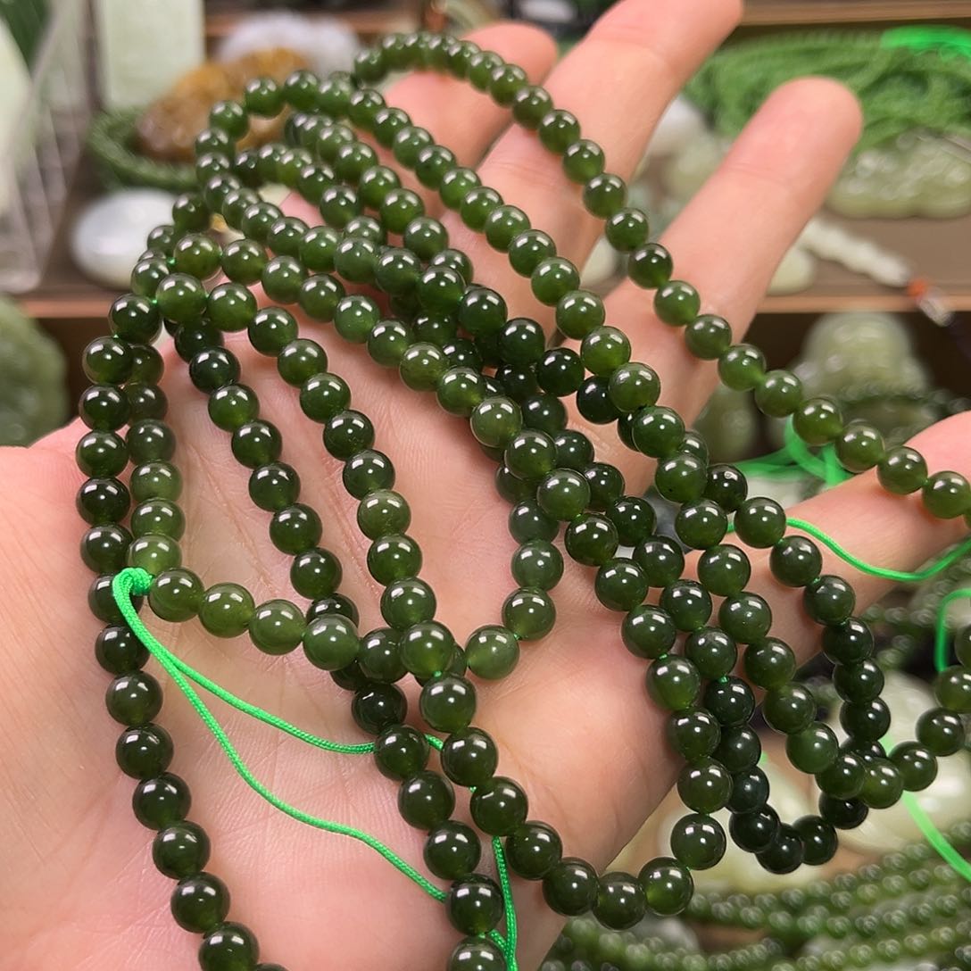 和田玉颈饰未镶嵌4*1