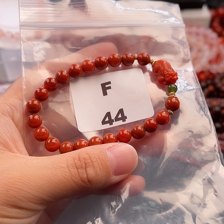 南红玛瑙未镶嵌多样性发货默认微瑕称重7mm