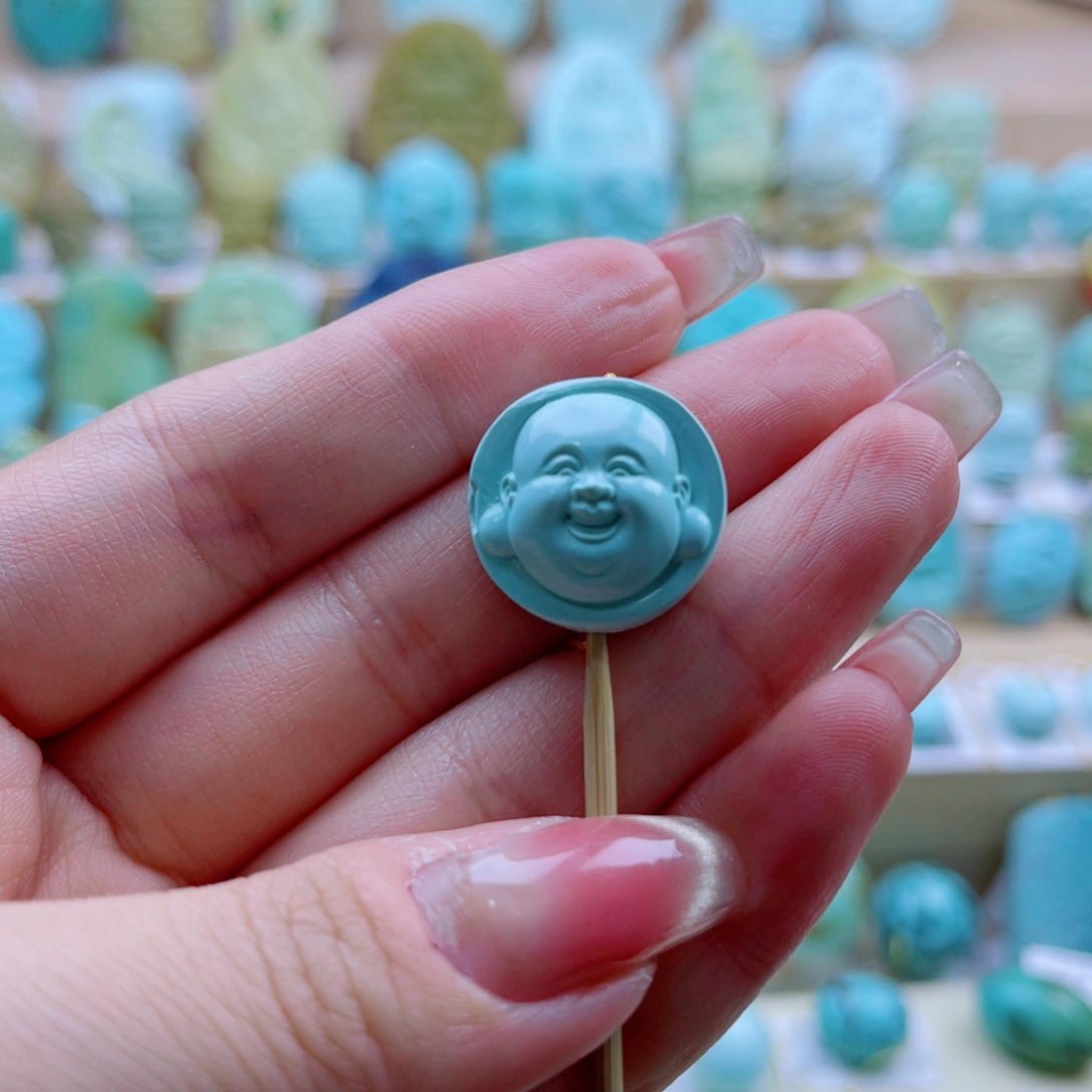 绿松石未镶嵌珠宝奇石