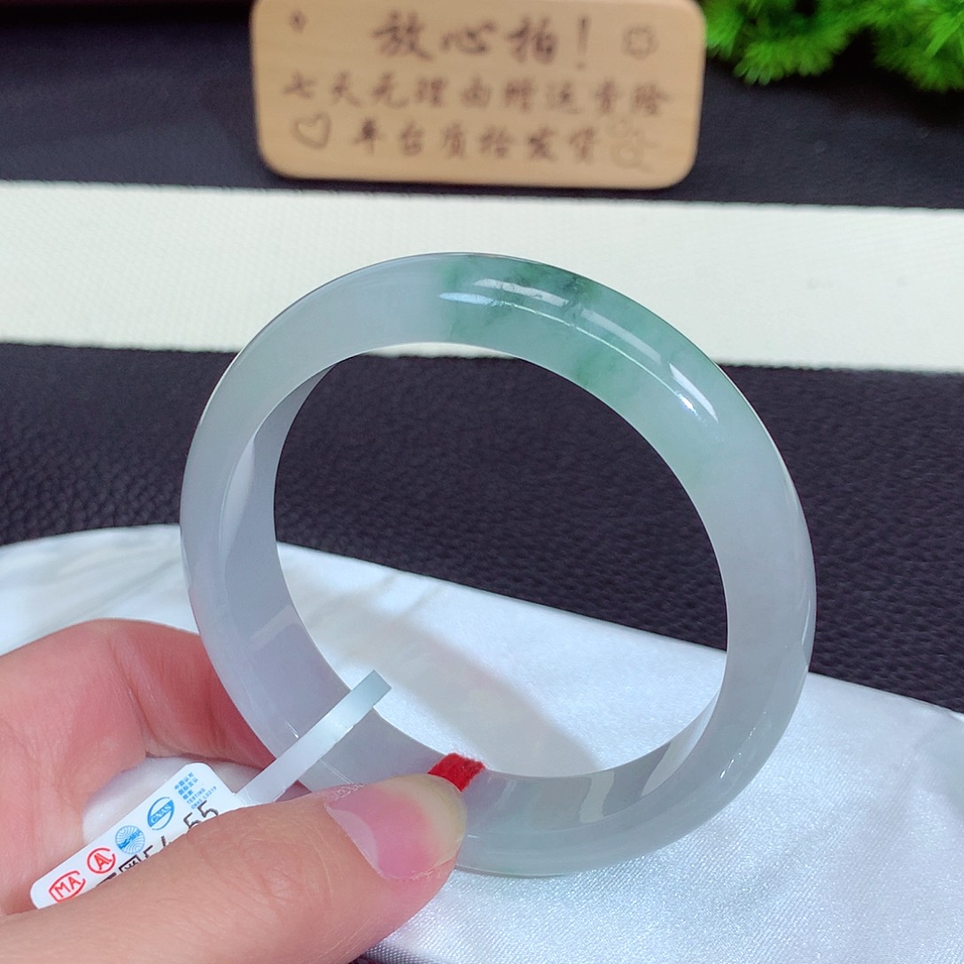 翡翠手镯未镶嵌1209