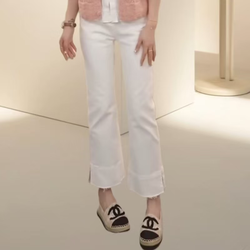 早春新品微喇中腰简约小女人牛仔裤