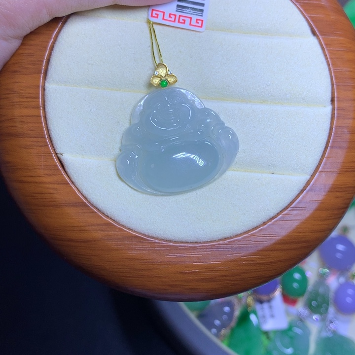 颈饰18K金镶嵌翡翠天然