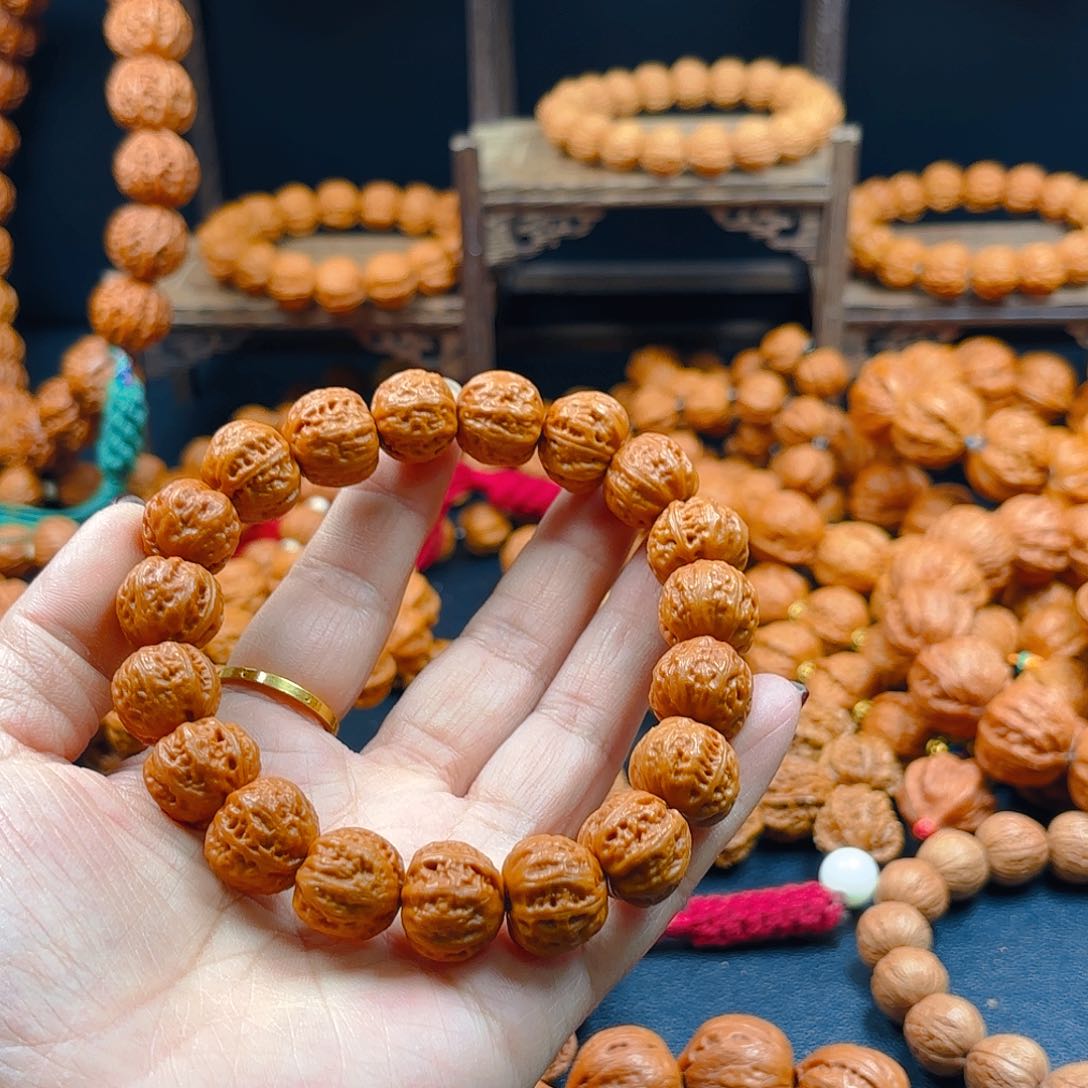 文玩核桃吊坠文***龙核桃手串