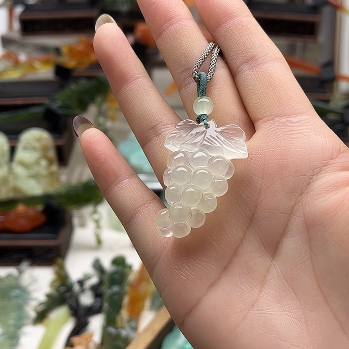 蛇纹石玉岫玉挂坠未镶嵌