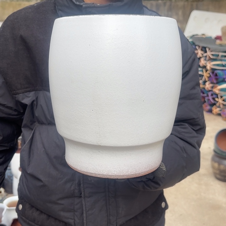 红陶白蛋壳口径19高度24