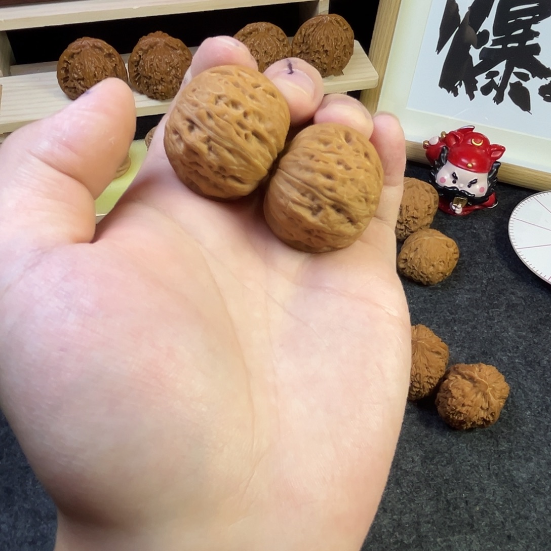 文玩核桃把件铁锤