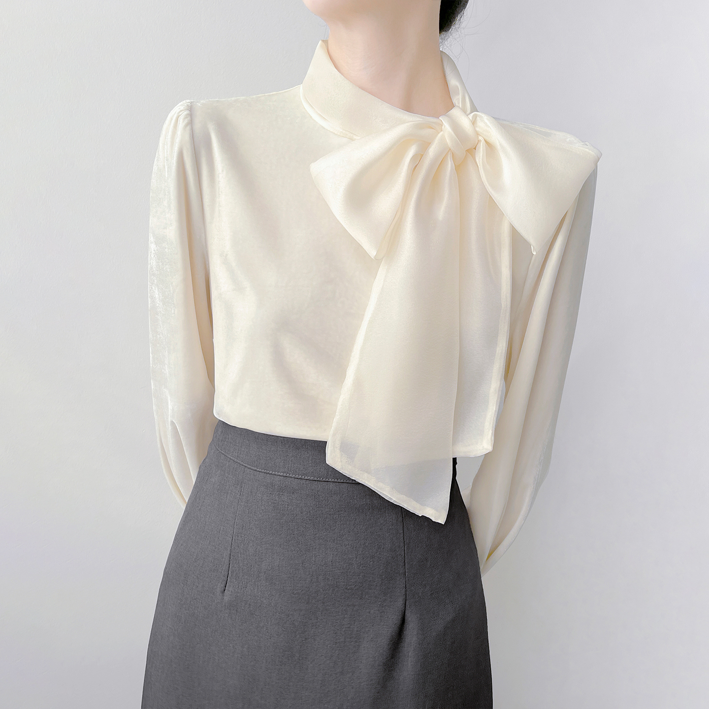 H239网纱蝴蝶结拼接丝绒衬衫女秋冬长袖温柔优雅洋气衬衣设计感 