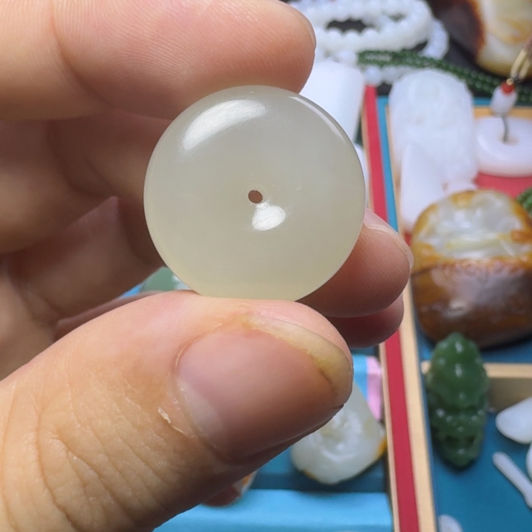 和田玉挂件未镶嵌