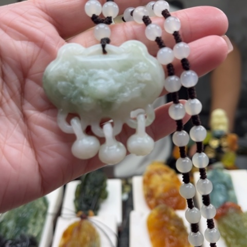 岫玉未镶嵌挂件挂件