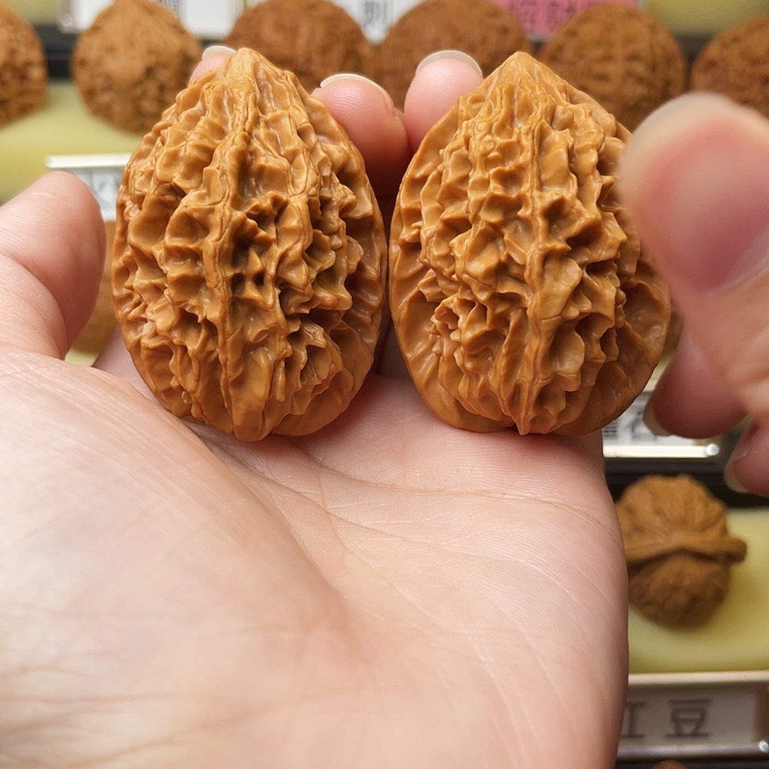 文玩核桃吊坠招财鼠37全品719