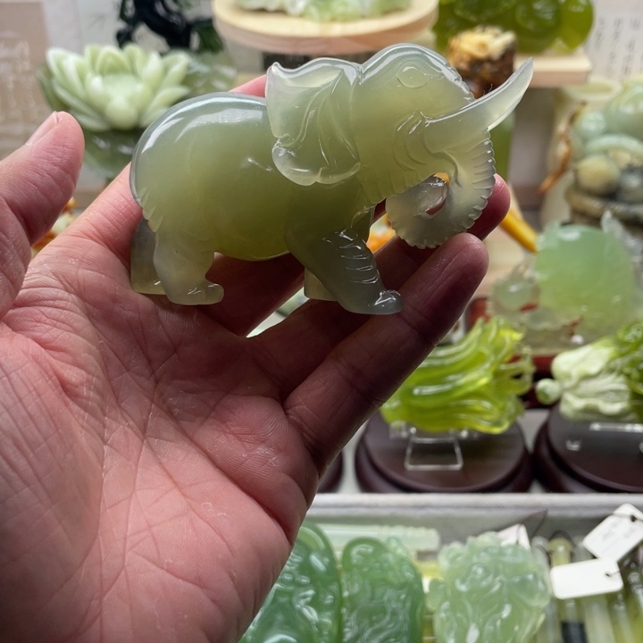 蛇纹石玉未镶嵌四大名玉手把