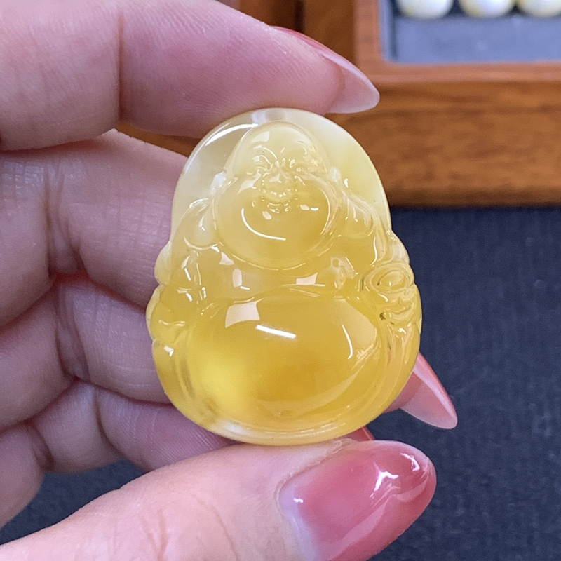 T112蜜蜡弥勒雕件吊坠尺寸26.5*33mm原矿雕刻挂坠巧雕牌子满工