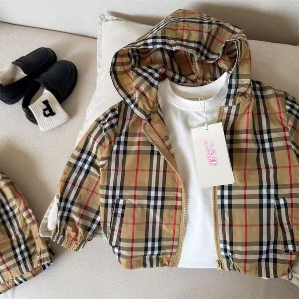 2025新款儿童夏季防晒衣套装男童女童连帽外套+短裤轻薄款格子设