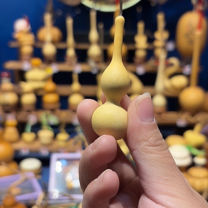 落***晖大叶紫檀（黑酸枝木类）