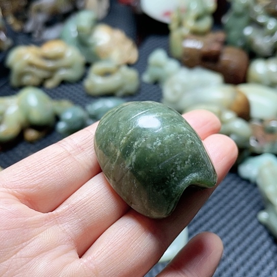 白玉菩提吊坠摆件