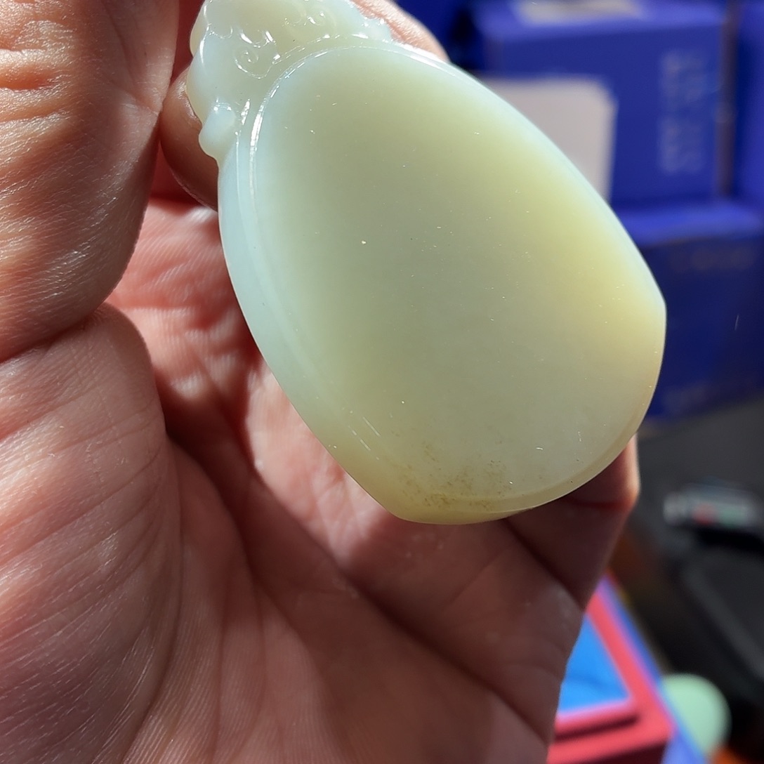 和田玉（糖玉）未镶嵌颈饰