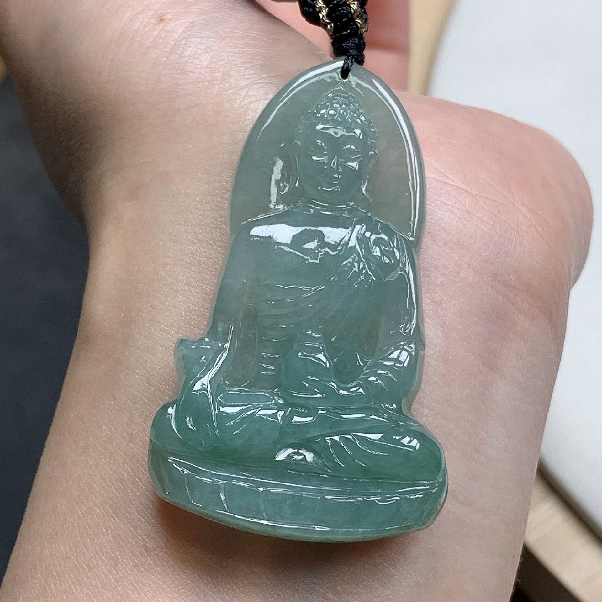 缅甸天然A货翡翠冰润深绿色阿弥陀佛吊坠（生肖狗、猪）守护神