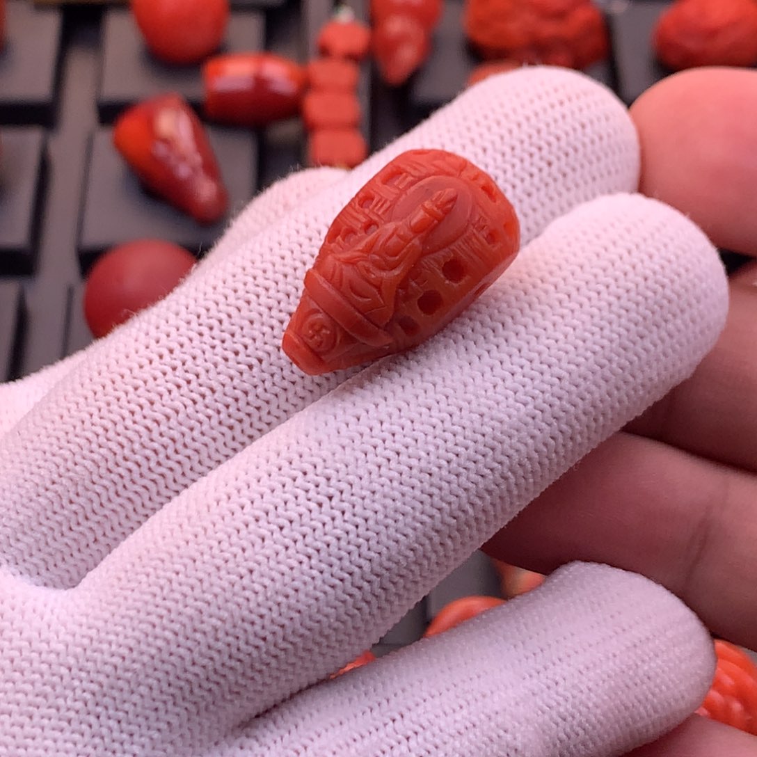 南红玛瑙未镶嵌精工雕刻满色满肉无相观音三通14mm