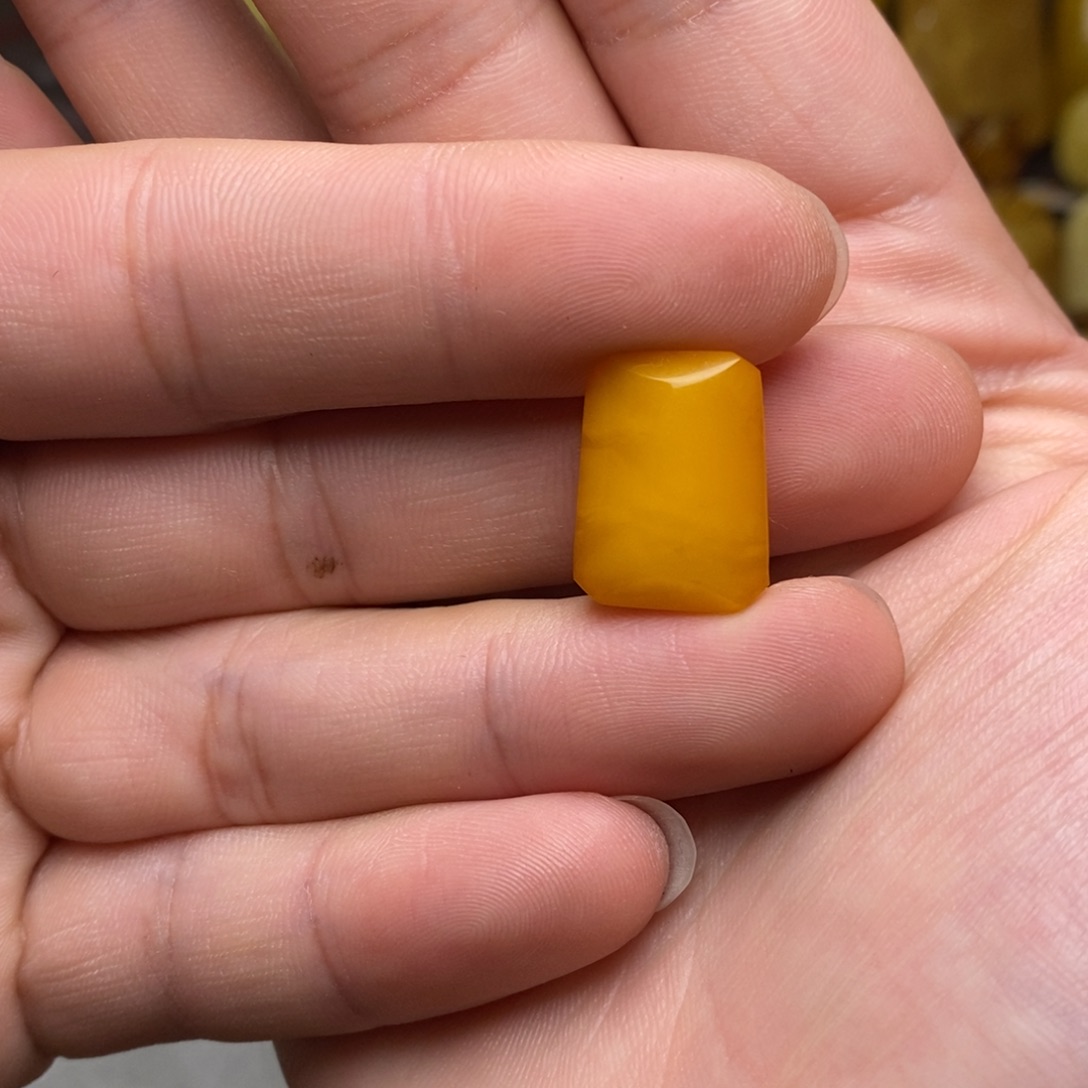 琥珀未镶嵌裸石蜜蜡