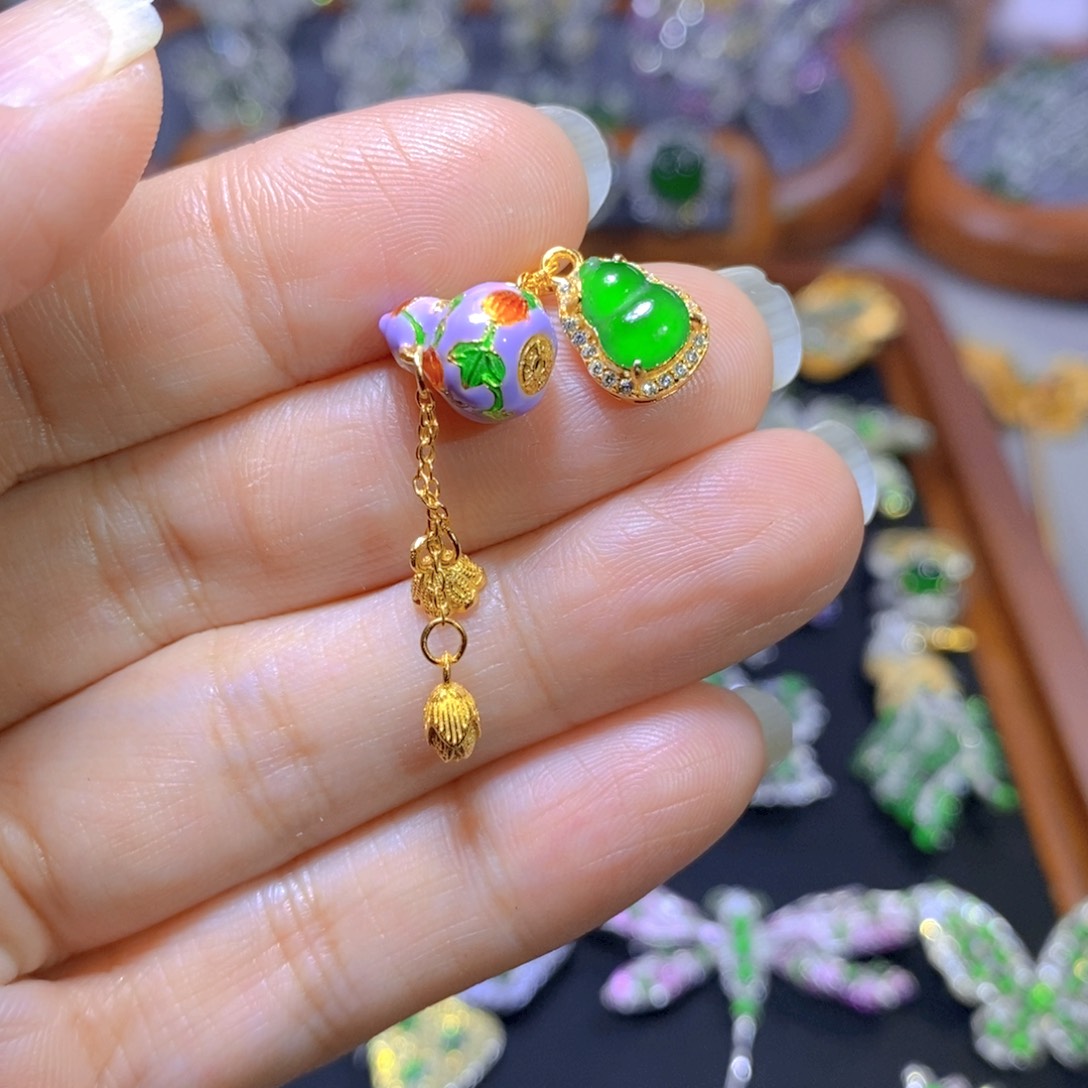 翡翠颈饰银S925镶嵌天然翡翠