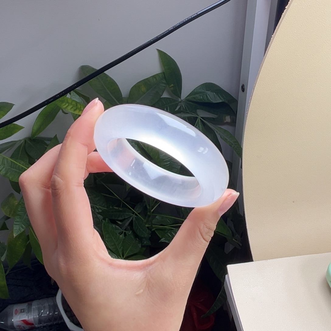 J***a玉时尚手镯54。Ja宝宝