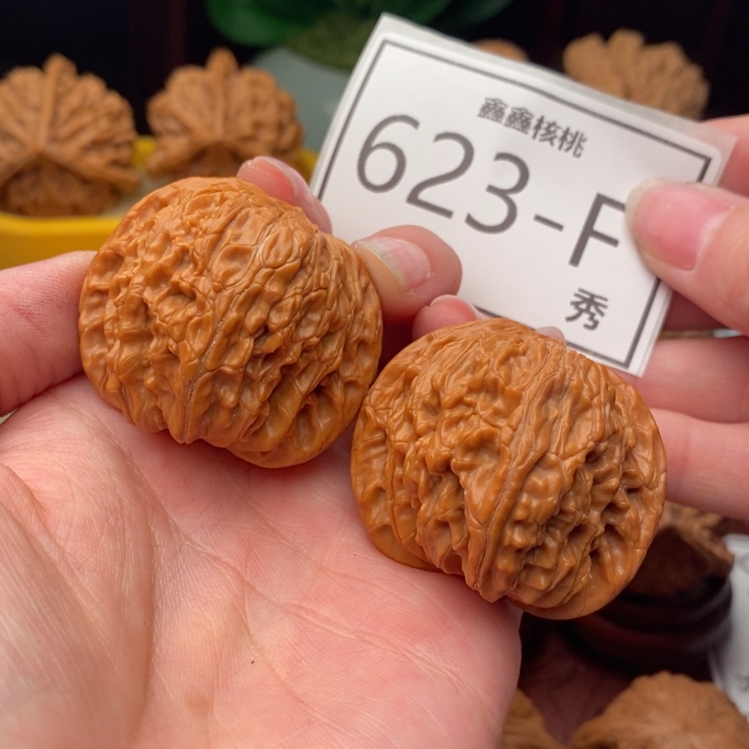 文玩核桃把件正磨40