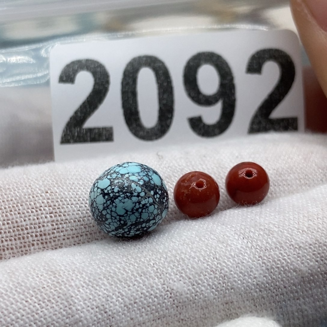 南红玛瑙颈饰未镶嵌