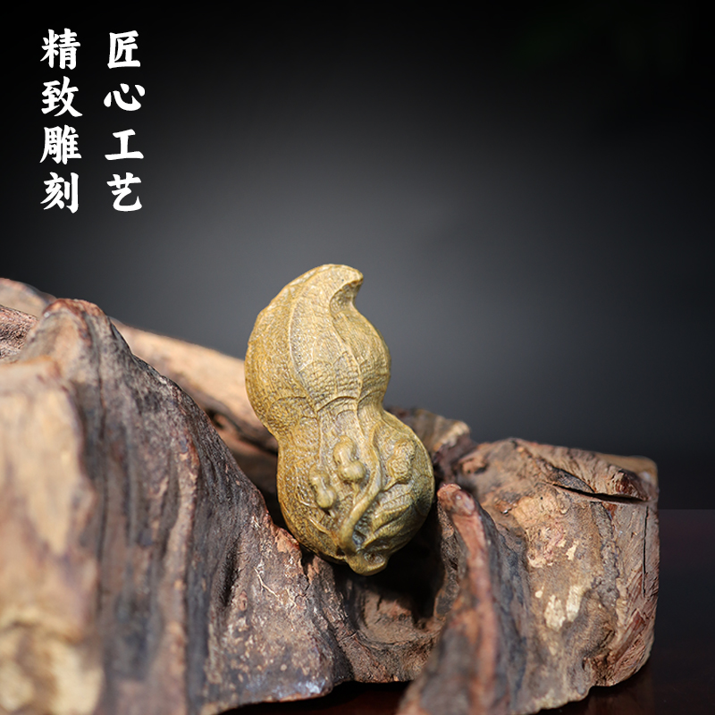 天然绿檀木雕刻多子花生手把件桌面摆件文玩实木无漆茶宠装饰盘玩