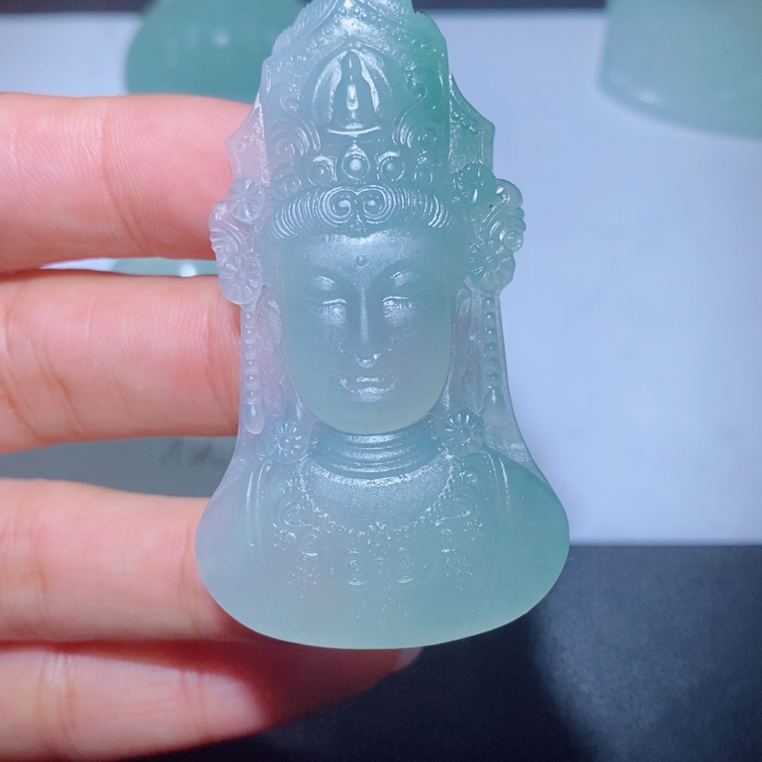 未镶嵌吊坠定制翡翠