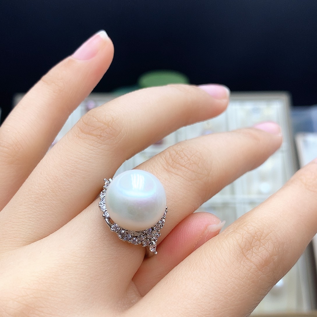 淡水珍珠颈饰合金