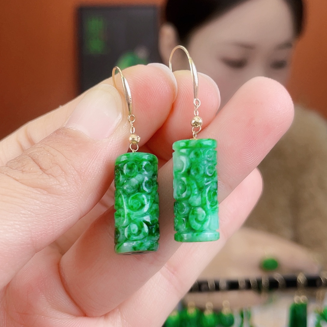 翡翠18K金镶嵌耳饰