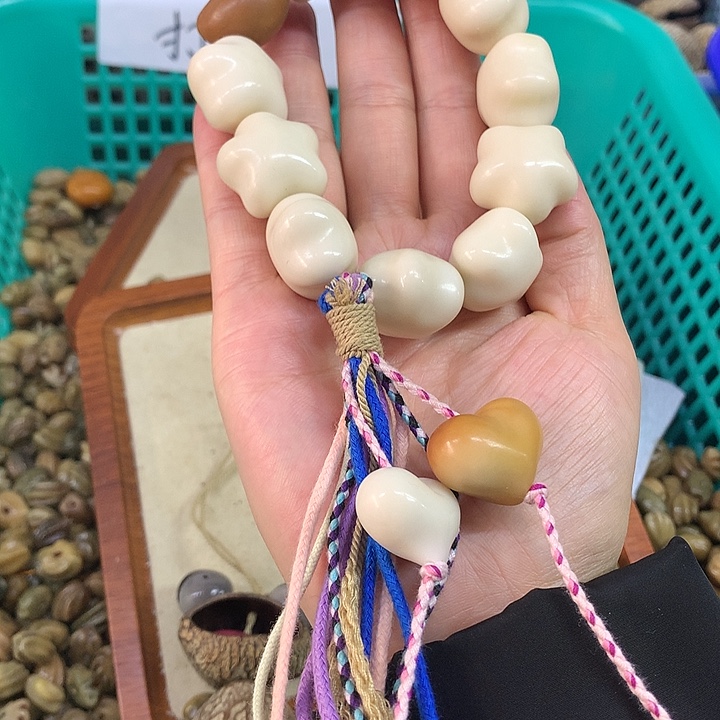 千眼菩提吊坠象牙果雕刻星星手持