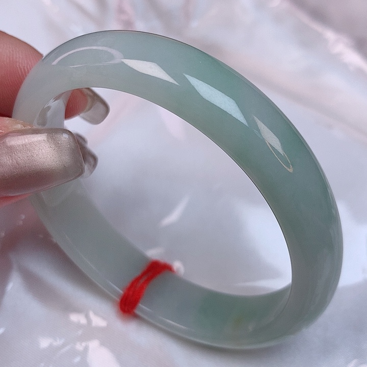 翡翠手镯（贵妃镯）未镶嵌55+