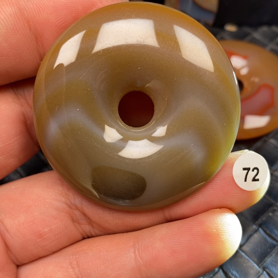 玛瑙/玉髓未镶嵌颈饰挂件