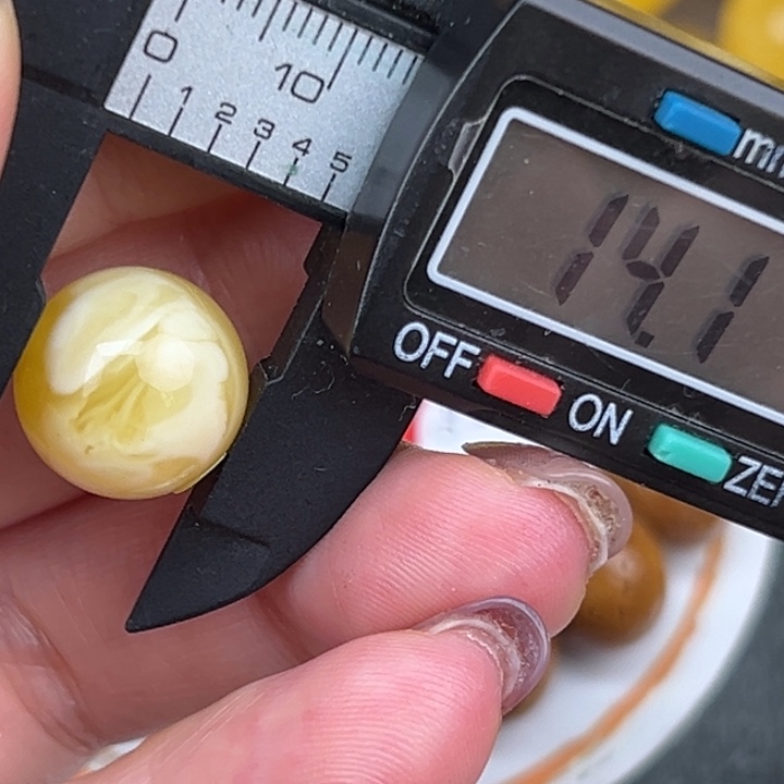 琥珀裸石未镶嵌微瑕1116